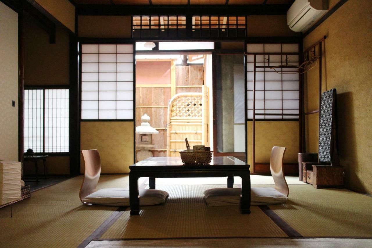 Bed & Breakfast Tsukiya Kyōto Esterno foto